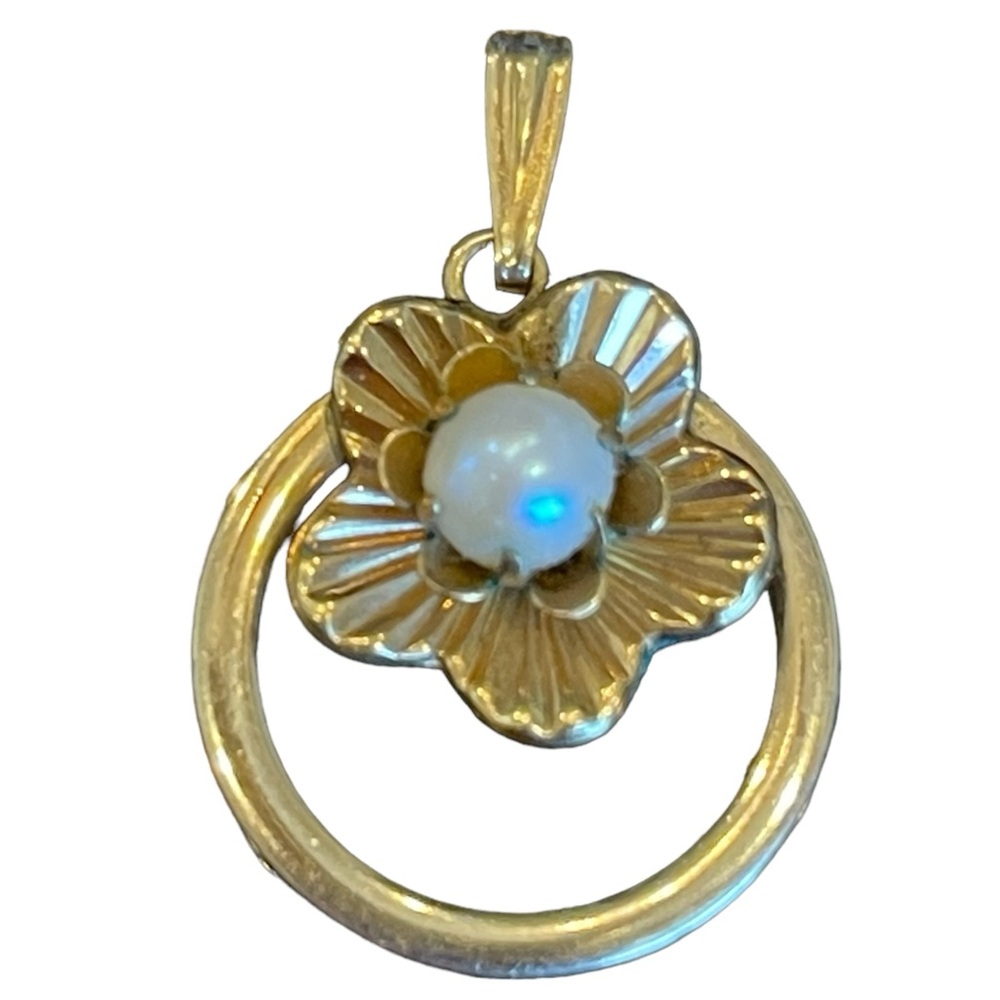 Vintage AMCO 1/20th 12kt Gold Filled Pearl Forget Me Knot Flower Pendant